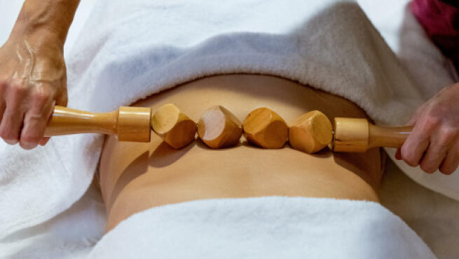 masajes reductor manual de maderoterapia y/o sesión de radiofrecuencia corporal en Bilbao